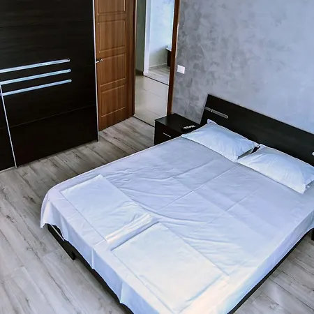 2 Solid Etaj 1 Apartment Mamaia